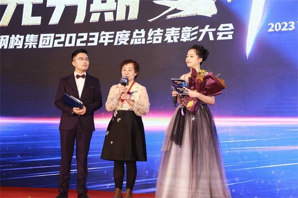 采訪(fǎng)毛偉媽媽.jpg